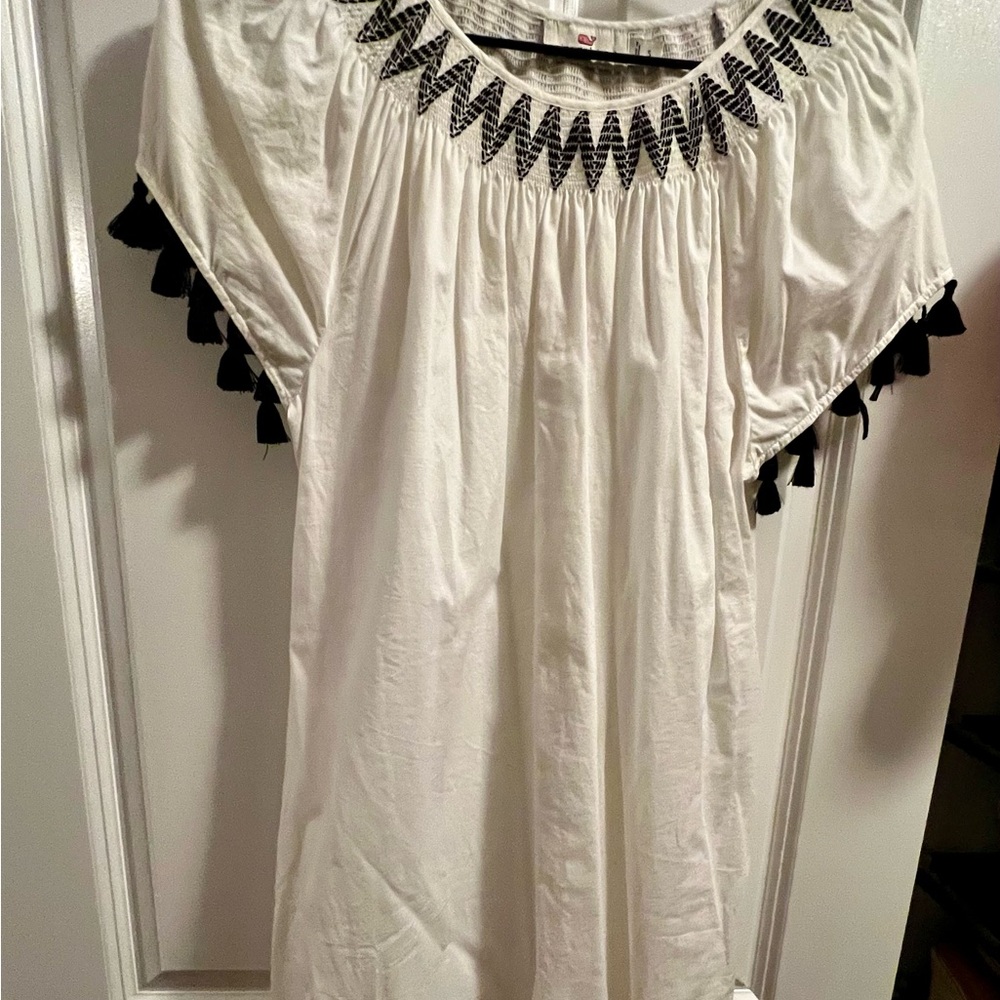 Vineyard Vines White Shift Smocked Tassel Dress / Cover Up. Size Small. NWOT